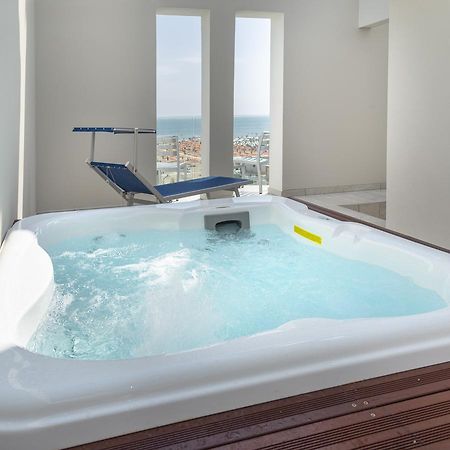 Hotel Ambassador Rimini Exterior photo