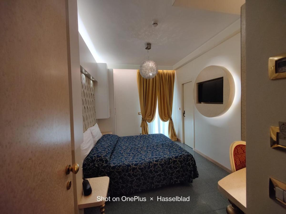 Hotel Ambassador Rimini Exterior photo