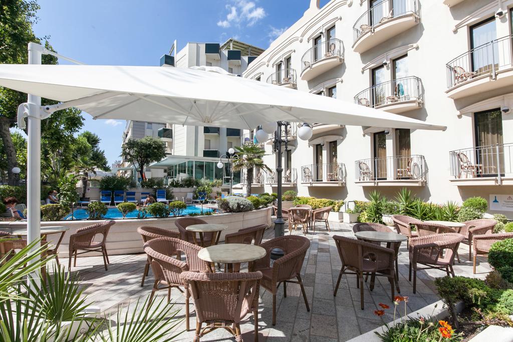 Hotel Ambassador Rimini Exterior photo