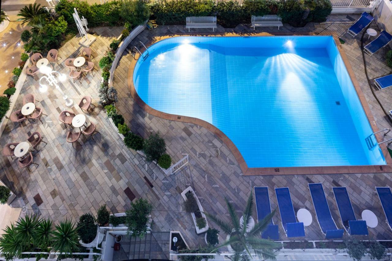 Hotel Ambassador Rimini Exterior photo